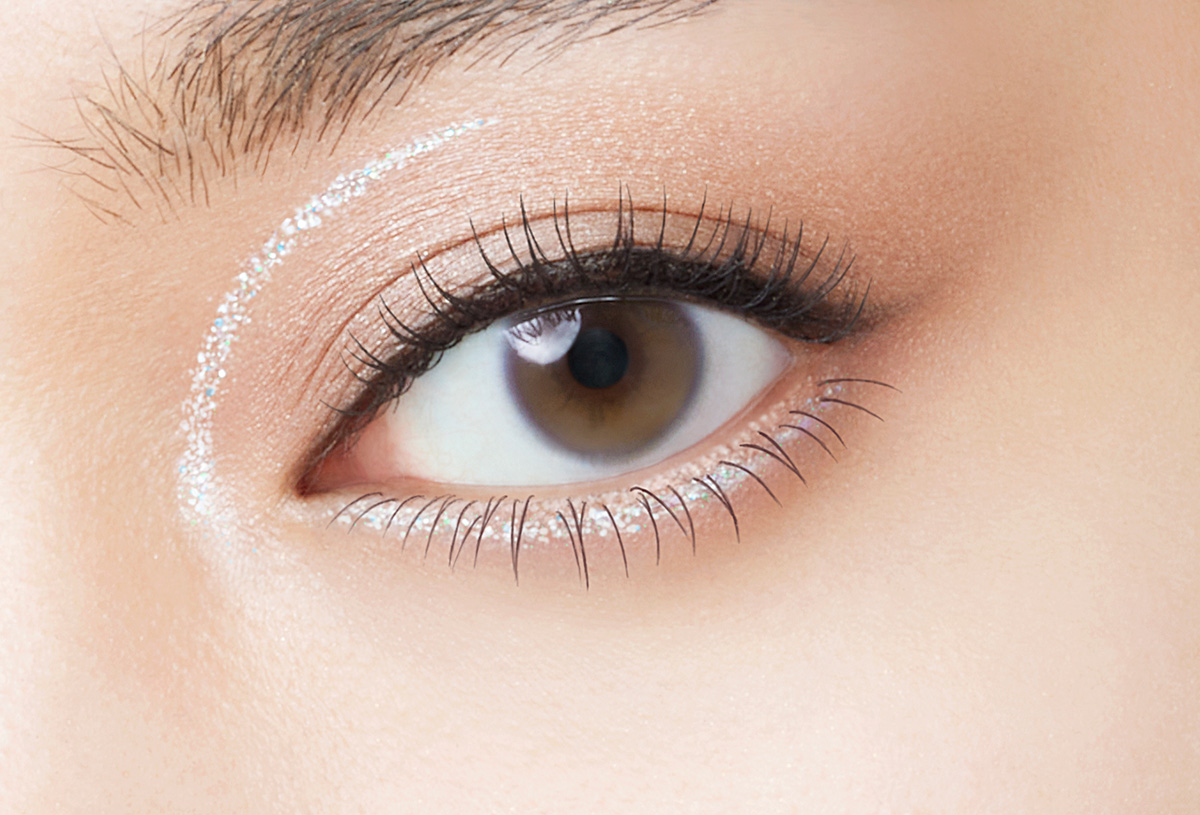 ヴィセ 3D グリッター アイリキッド